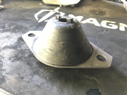 Changer le silent bloc de boîte de votre Renault Estafette VA5160-12PP